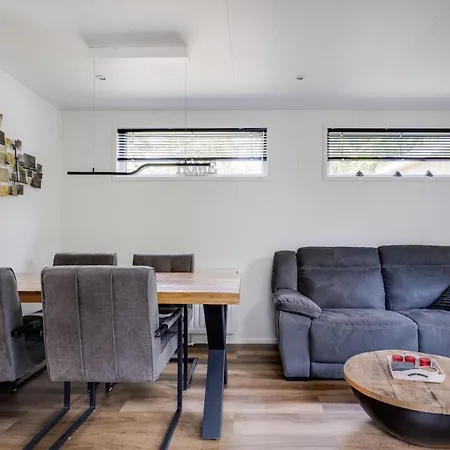 Holiday home Mooi Voorzien Alle Gemakken
